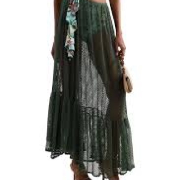 Never worn patbo eden mesh dress - Picture 3 of 5